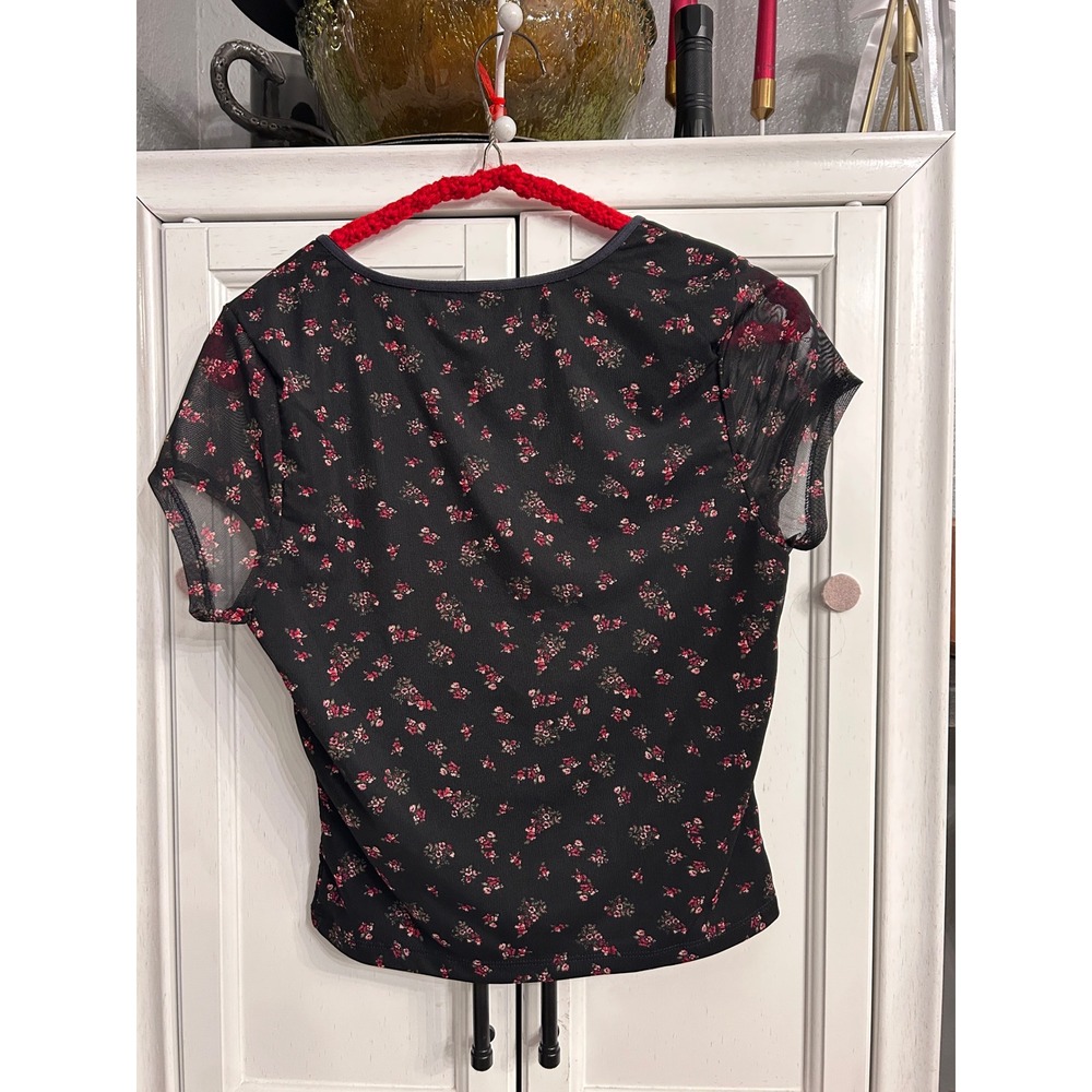 Aeropostale Black Floral Mesh V-Neck Bow Short Sleeve Top SMALL - Picture 2 of 7